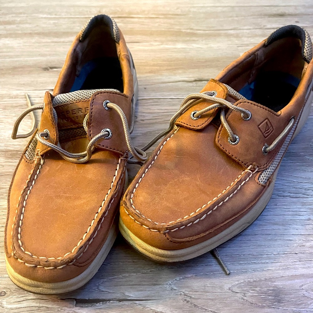 Sperry Top-Sider boat shoes. Mens size 11.5. Pretty good condition.
